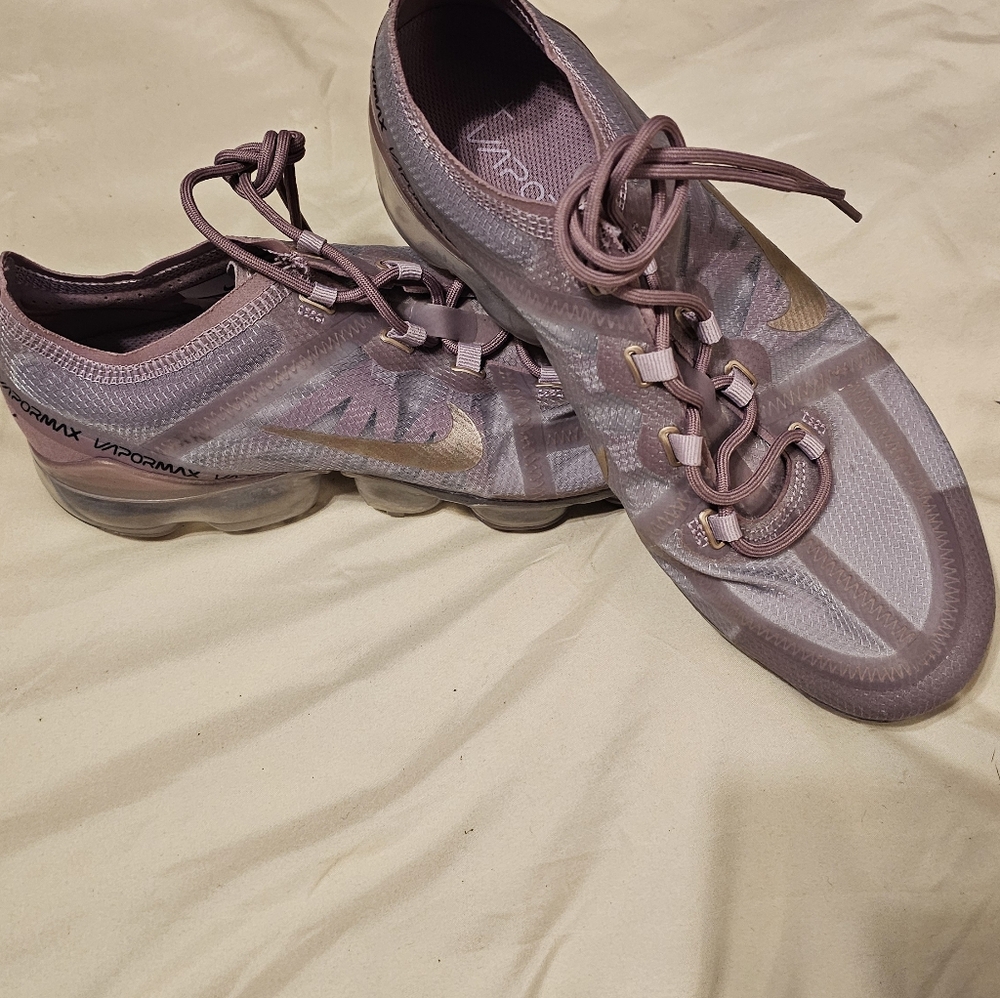Nike VaporMax in Lavender with Clear Soles - Picture 3 of 4